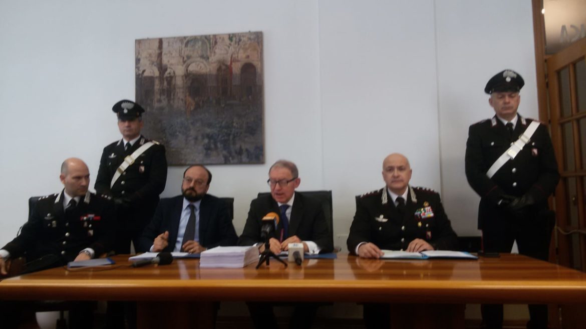 Tratta degli schiavi, 30 persone in carcere.