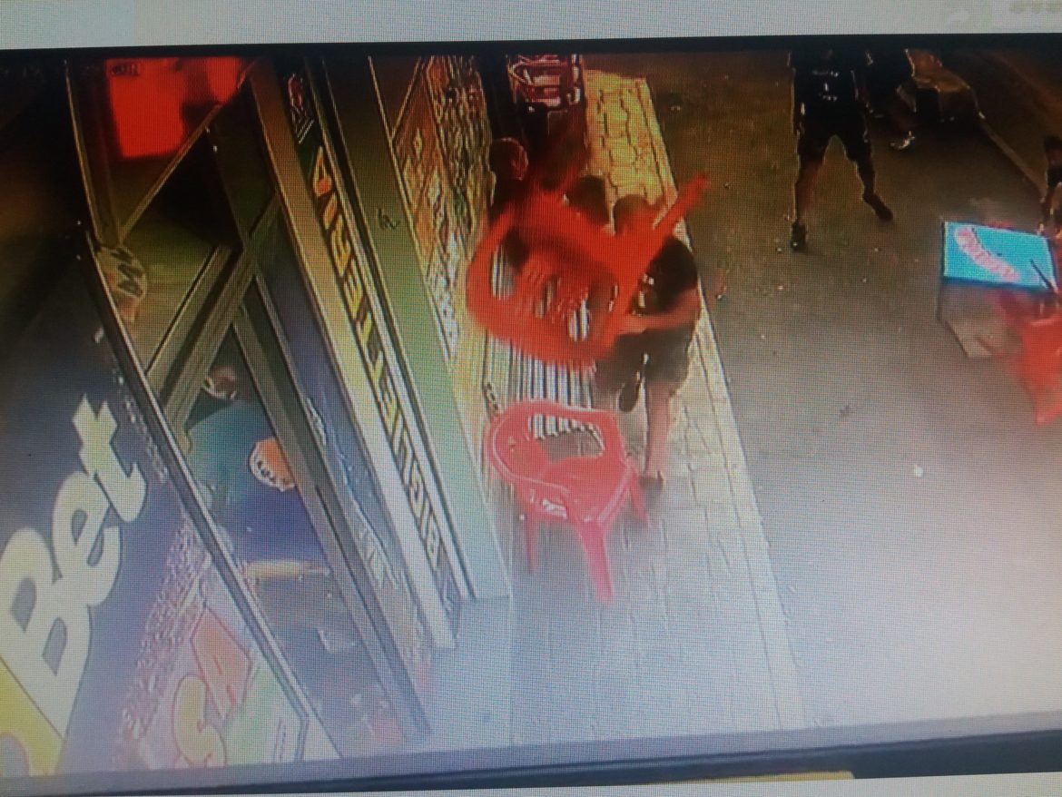 Rissa tra tifosi per Nocerina Foggia, tre arresti. Aggredito il vicequestore Amato