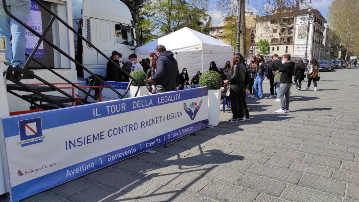 Usura e racket, a Nocera il tir della legalità