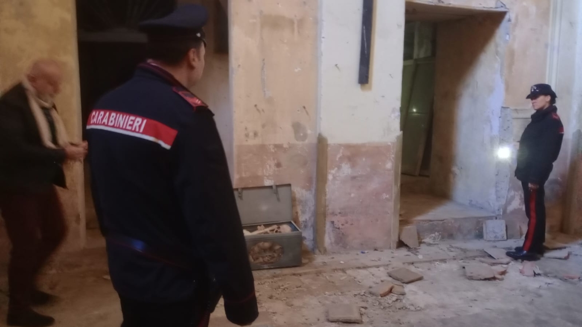 carabinieri ossa Nocera