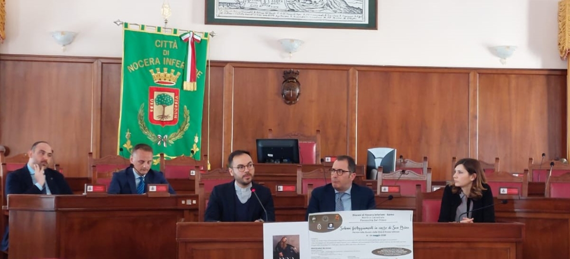Sannino e Tatangelo cantano San Prisco