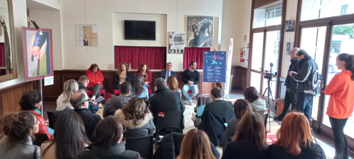 L’8 magico di Artenauta tra teatro e musica