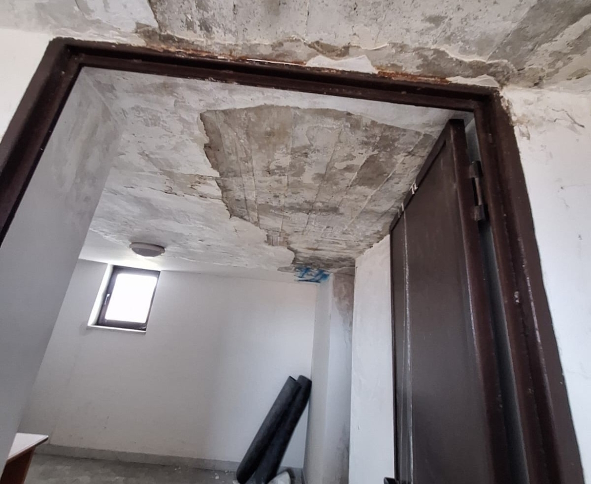 Nocera, piove nella case, paura in via Napoli