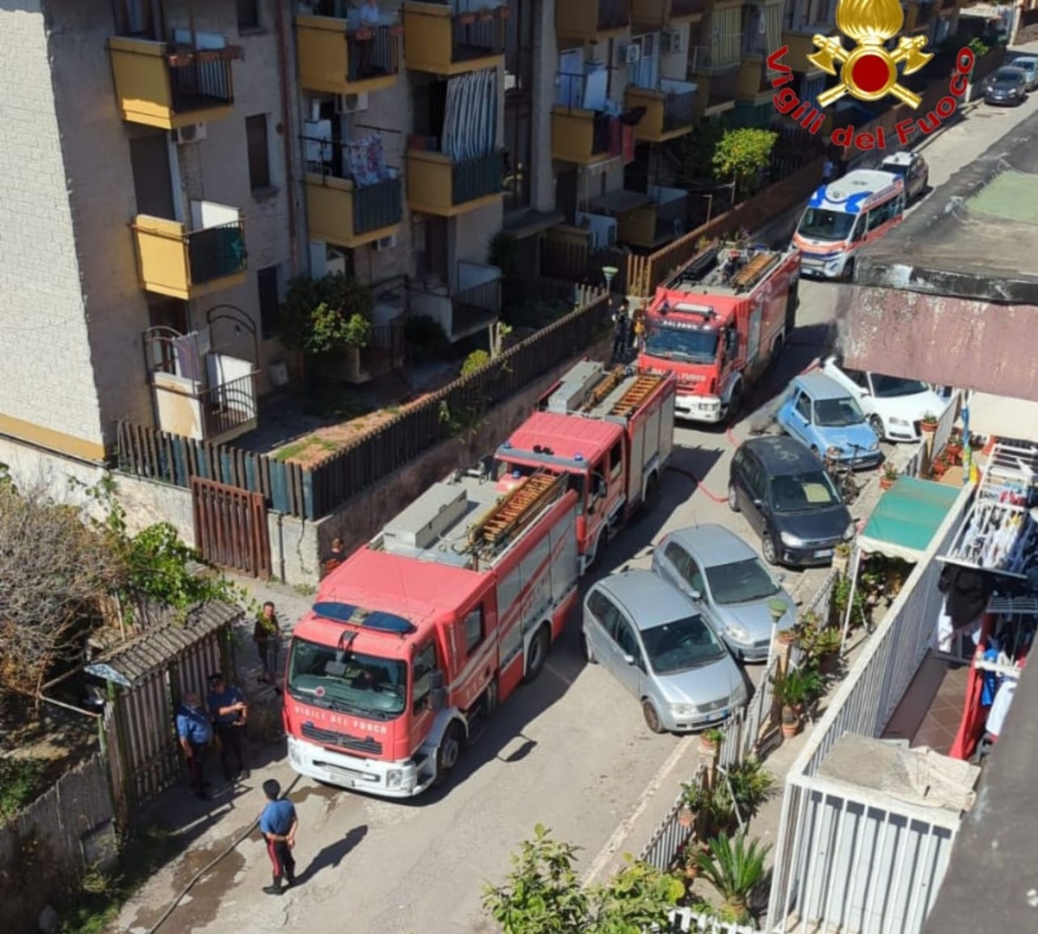 San Marzano, scoppia auto, quattro feriti