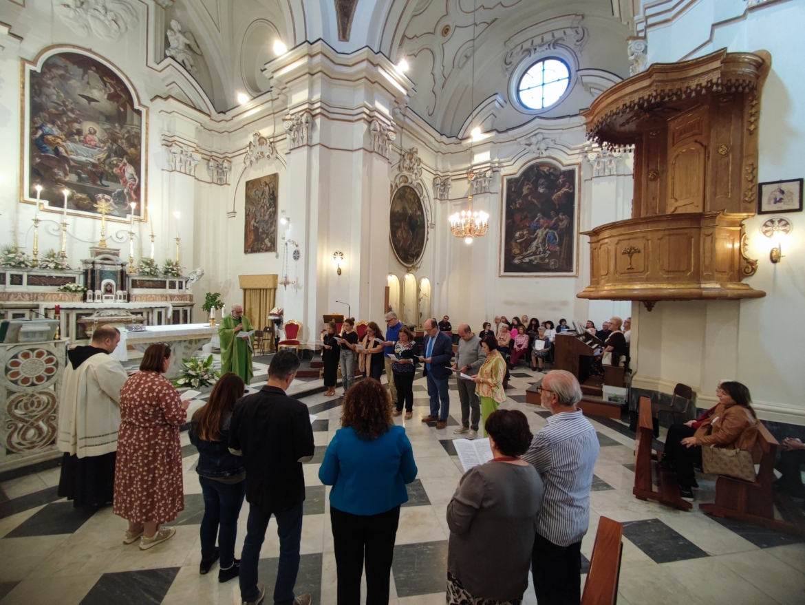 In preghiera per Papa Francesco
