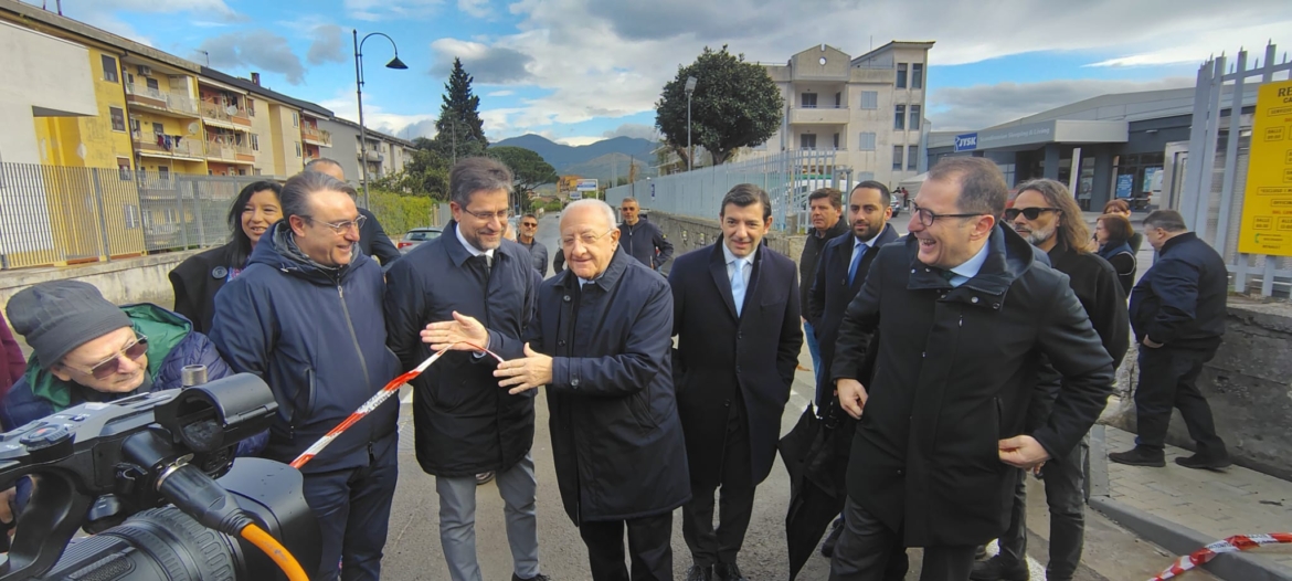 De Luca, “qui esempio di collaborazione”