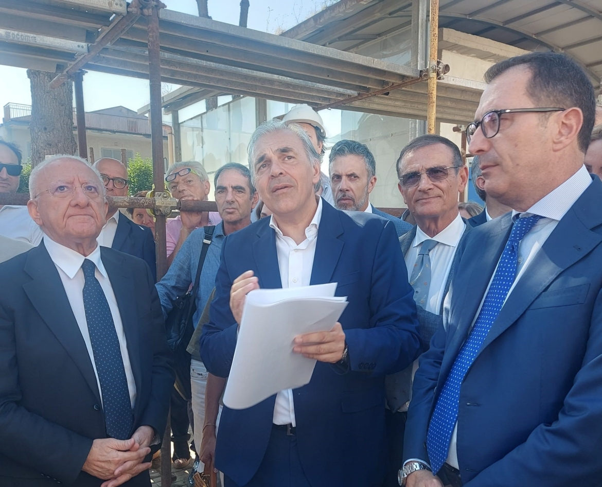 De Luca “l’ospedale di Nocera investimento importante”
