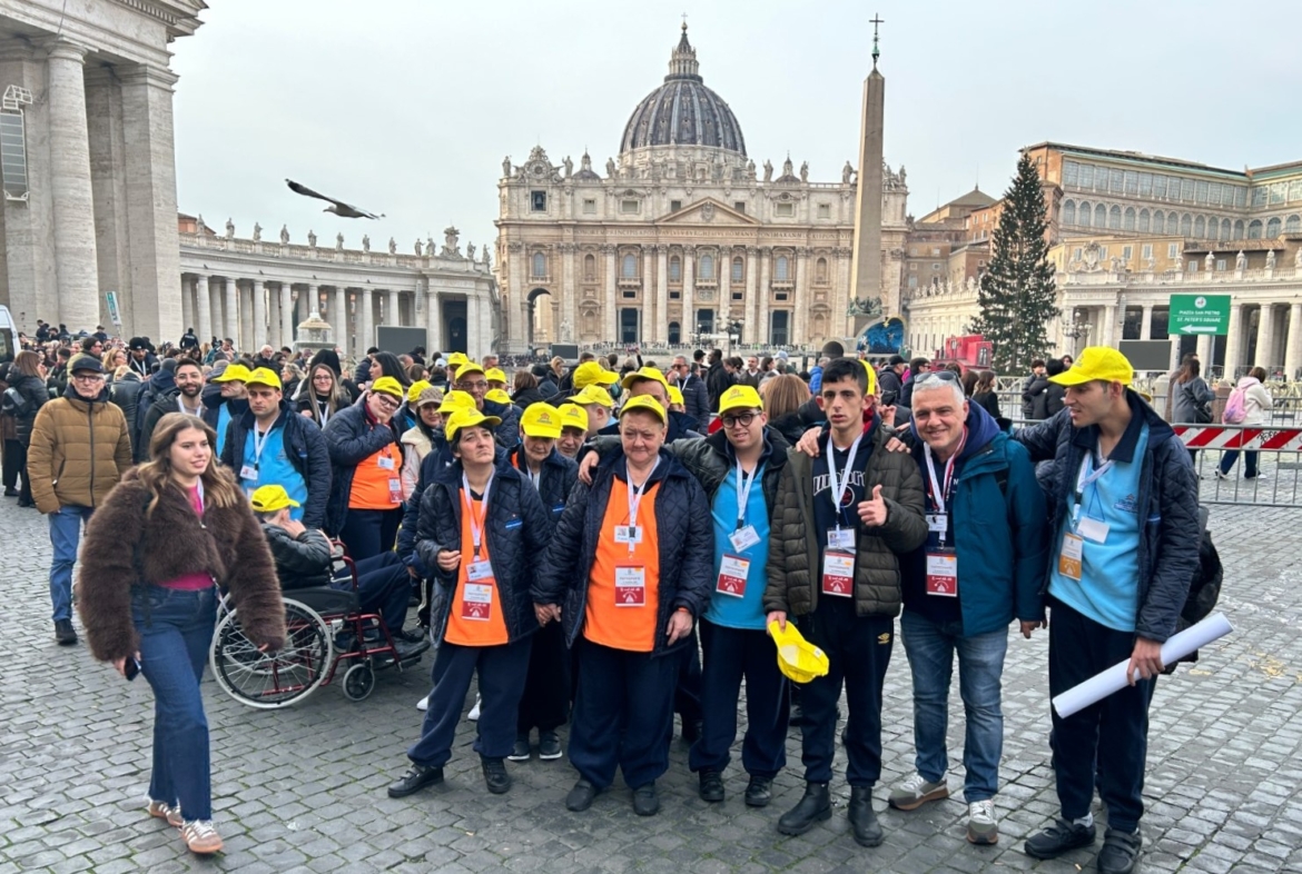 Un pellegrinaggio di emozioni e speranza, Villa dei Fiori a Roma